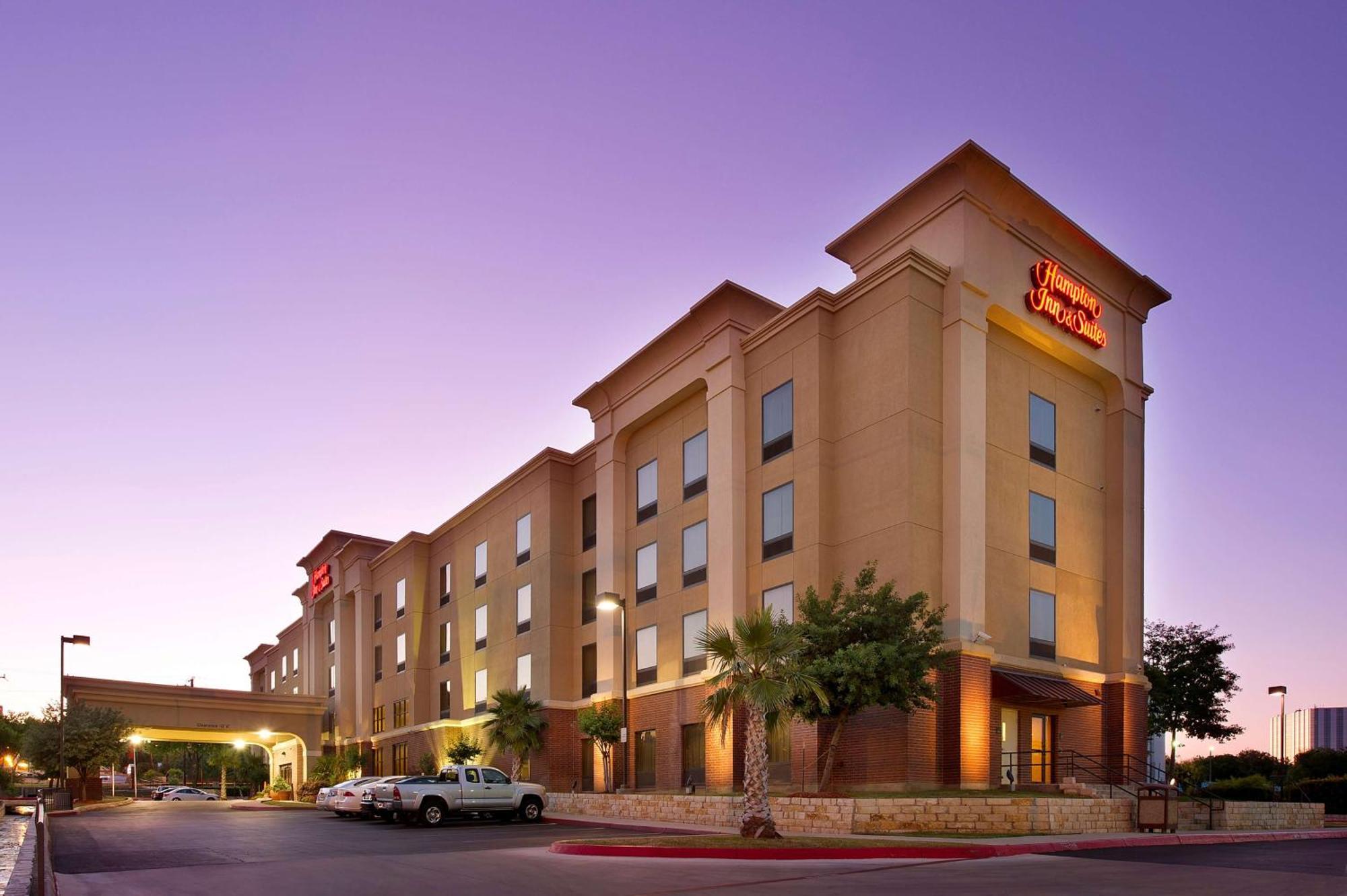 Hampton Inn And Suites San Antonio Airport Exterior foto