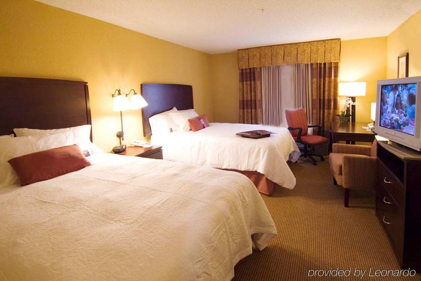 Hampton Inn And Suites San Antonio Airport Quarto foto