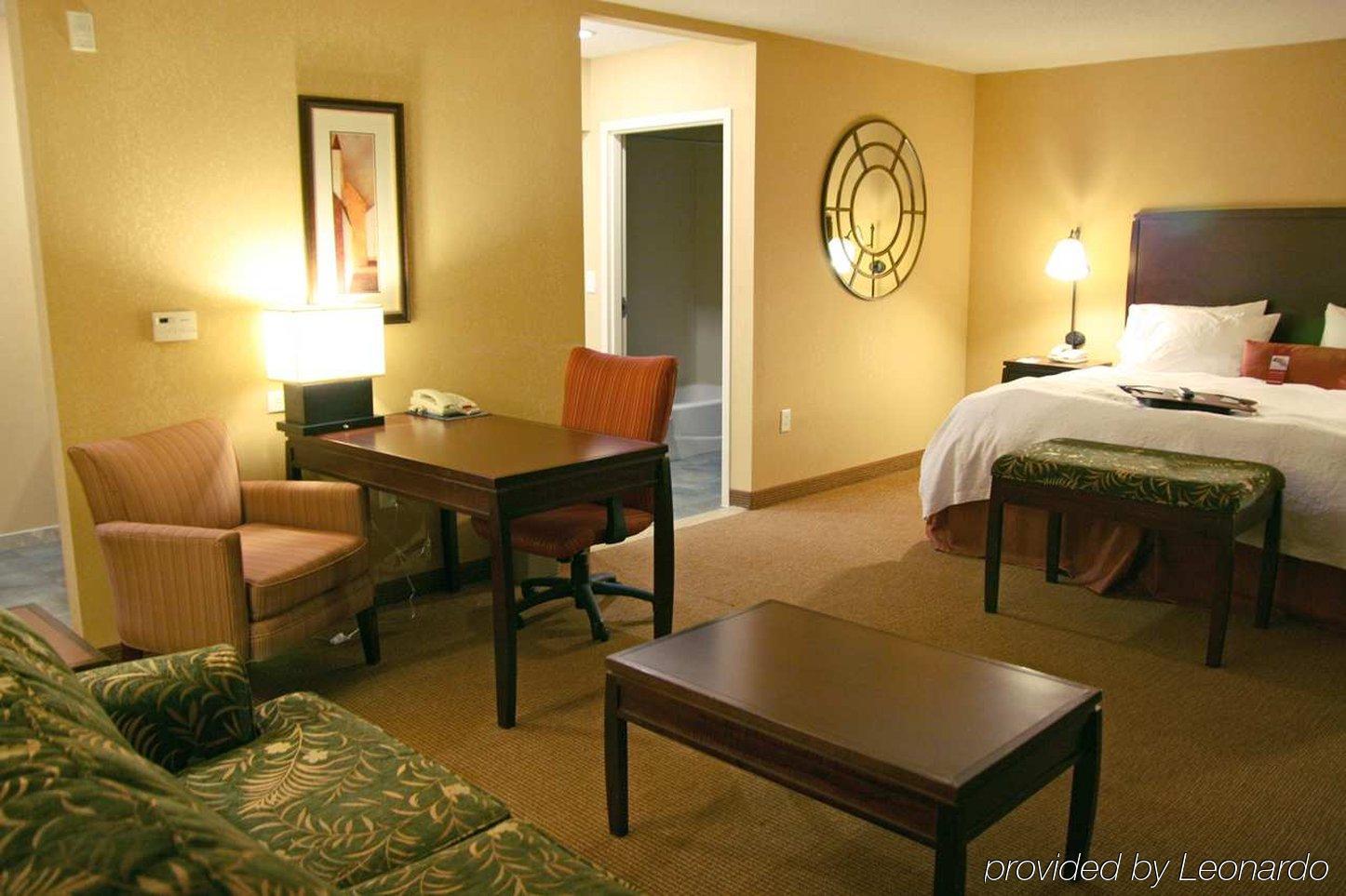Hampton Inn And Suites San Antonio Airport Quarto foto